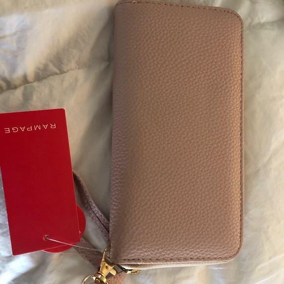 New Rampage Embroidered Wallet - Picture 2 of 3